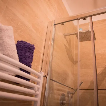 Budget Flat بيت للعطل *