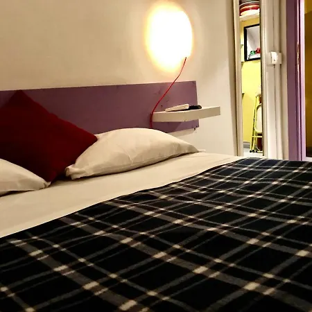 Budget Flat Semesterbostad *
