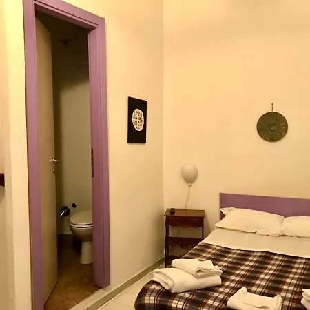 Semesterbostad Budget Flat Rom
