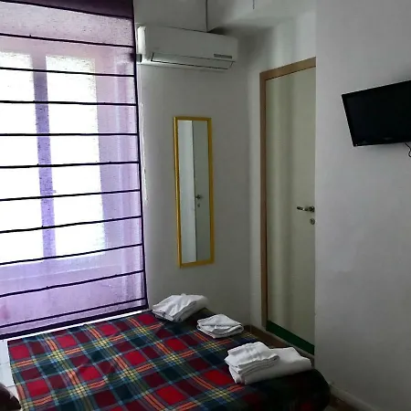 Budget Flat * Rom